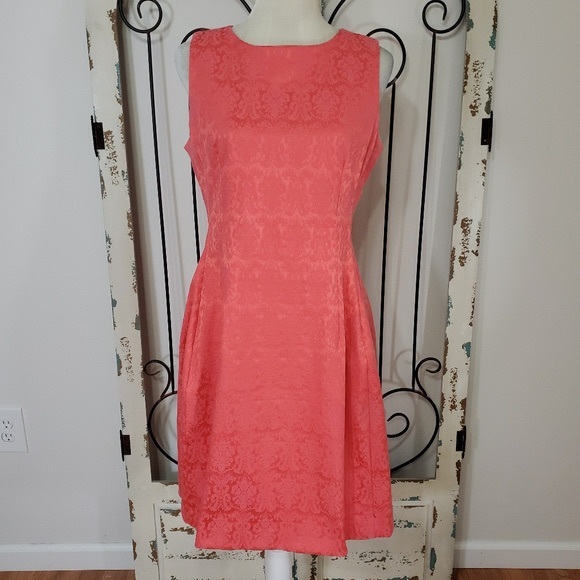 Eva Mendes fit and flare pink dress - Picture 1 of 6